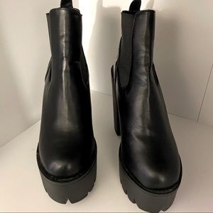 Platform chunky heels boot